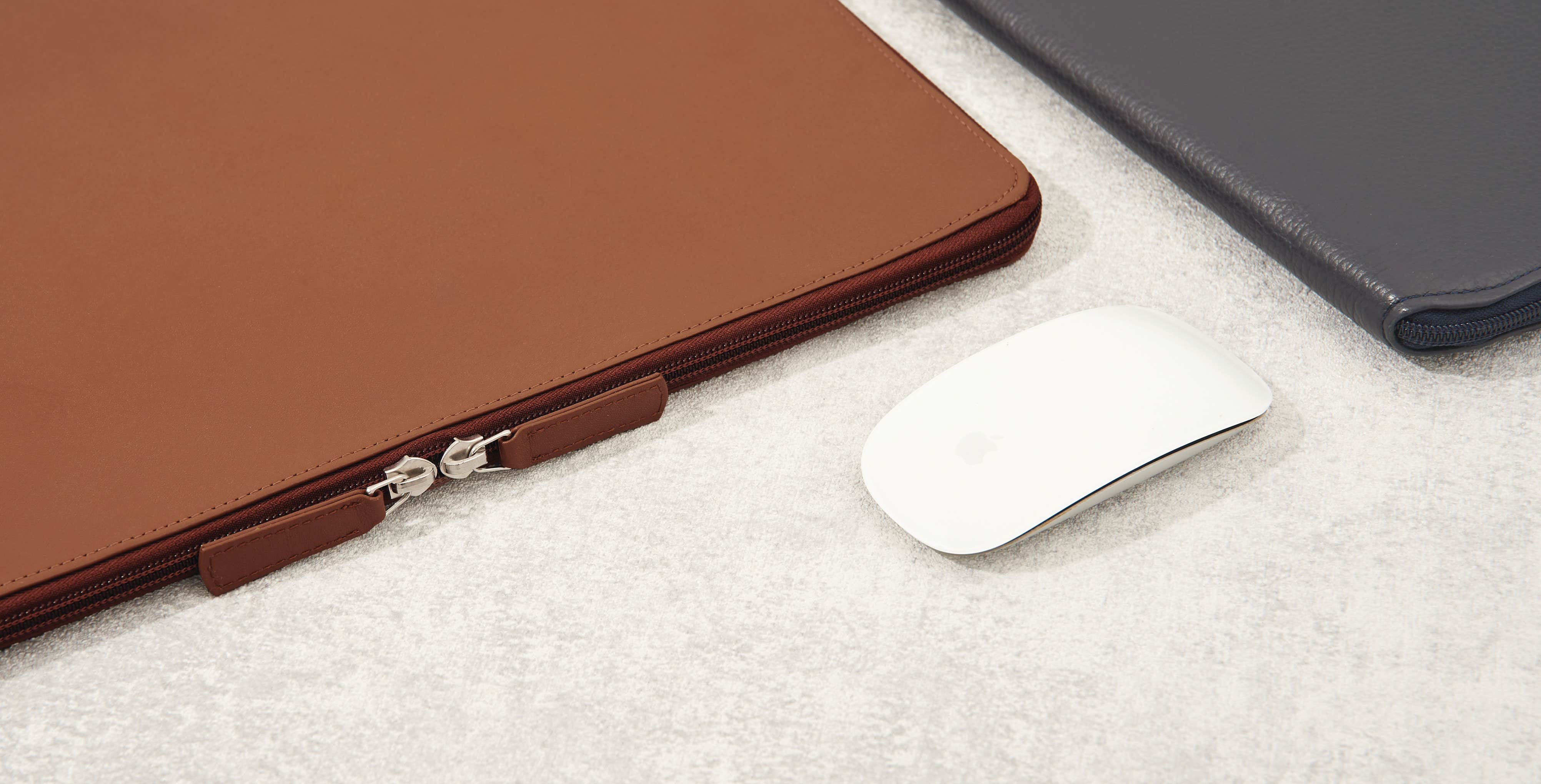 MacBook Pro用レザーケース